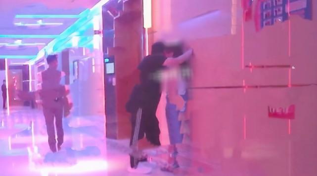 結婚紀念日送老婆多少朵玫瑰花_送紀念玫瑰老婆結婚花束怎么寫_結婚紀念日送玫瑰花