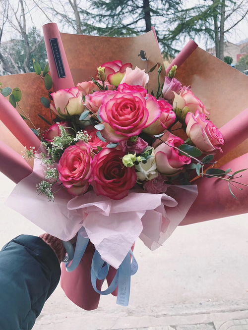 生日送什么顏色的花比較好_生日送什么顏色的花好_生日送什么顏色的玫瑰花