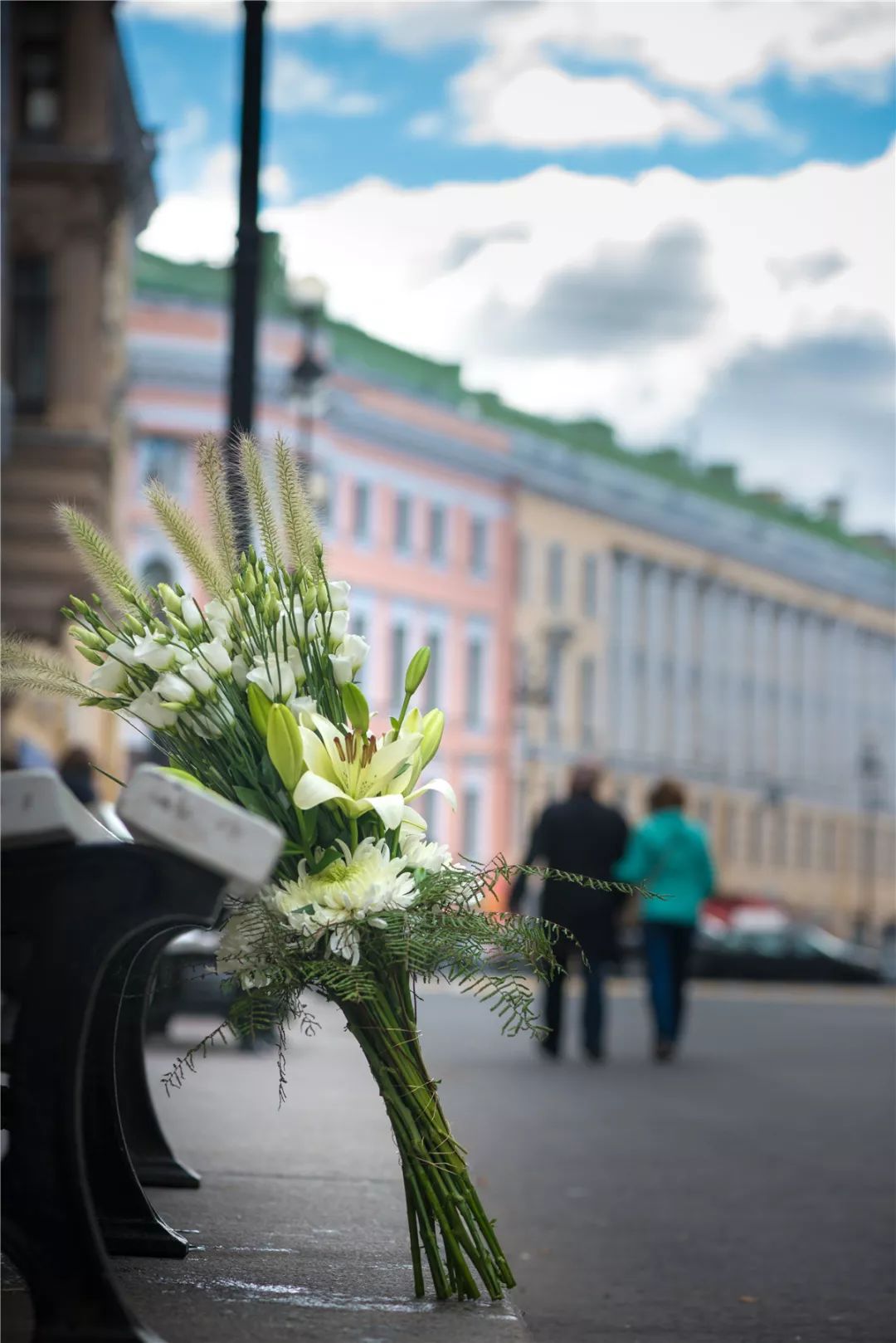 送給逝去親人的花_親人逝去送給花怎么說_親人逝去送給花的祝福語